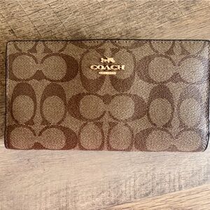 Coach Tan wallet  & Card Holder